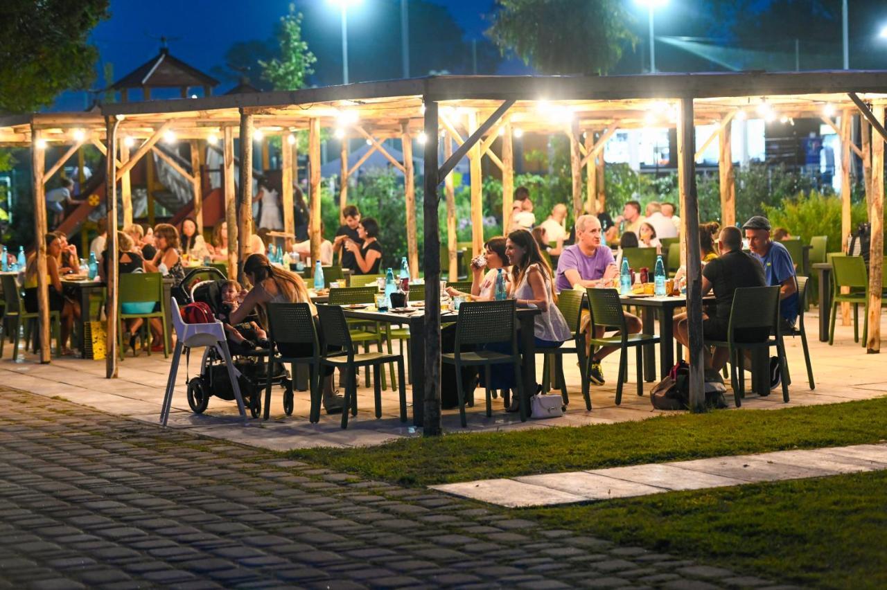 Moretti Village - B&B Civitanova Marche Eksteriør bilde